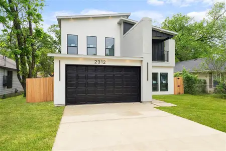 New construction Single-Family house 2312 Stoneman St, Dallas, TX 75215 - image