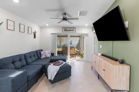 New construction Single-Family house 6309 Nw Leafmore Ln, Port St. Lucie, FL 34987 - image