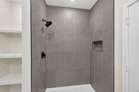 New construction Single-Family house 640 Levine Ct, Montgomery, TX 77316 plan RC Conway - image 14