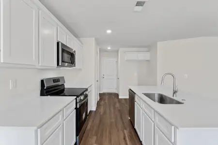 New construction Duplex house 224 S Lake Ct, Lexington, SC 29073 plan Larch Duplex - image 4