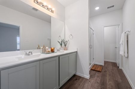 New construction Single-Family house 110 Olympic Park Dr, Kyle, TX 78640 plan Ruby - image 9