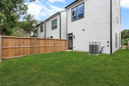 New construction Single-Family house 7117 Goforth St, Houston, TX 77021 - image 3
