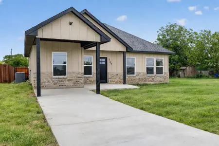 New construction Single-Family house 207 E South St, Itasca, TX 76055 - image