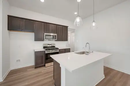 New construction Single-Family house 1058 Garnet Star Dr, La Marque, TX 77568 plan Primrose - image 5