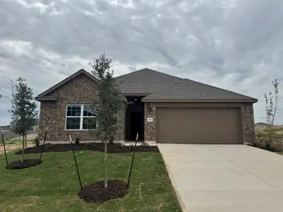 New construction Single-Family house 105 Old Silver Dr, Jarrell, TX 76537 plan Blanton - image