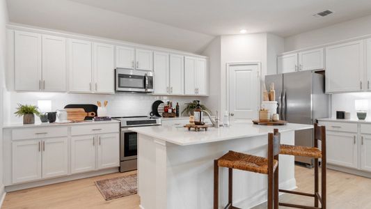 New construction Single-Family house 309 Rivers Edge Dr, Georgetown, TX 78628 The Irving- photo 9 9