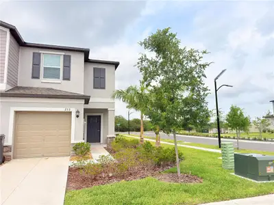 New construction Townhouse house 253 Tulip Banded Wy, Ruskin, FL 33570 - image
