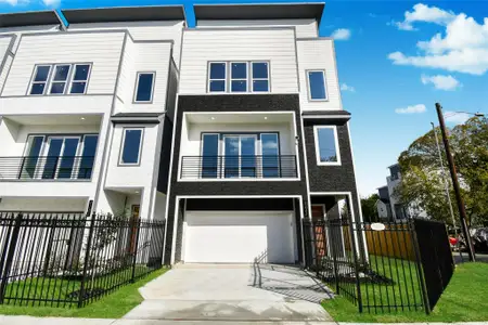 New construction Single-Family house 3233 Tuam St, Houston, TX 77004 - image