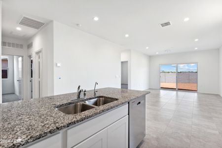 New construction Single-Family house 5242 E Midnight Star Dr, San Tan Valley, AZ 85143 Dalton- photo 7 7