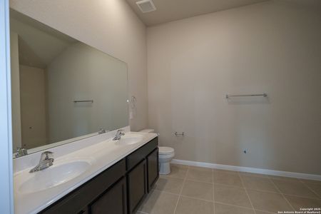 New construction Single-Family house 8106 Champion Crk, San Antonio, TX 78252 Moscoso - 40' Smart Series- photo 6 6