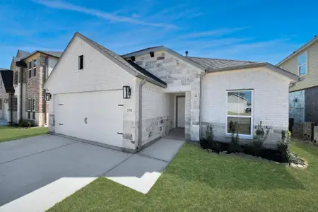 New construction Single-Family house 11031 Gardenia Creek Dr, Houston, TX 77044 plan 210 - image