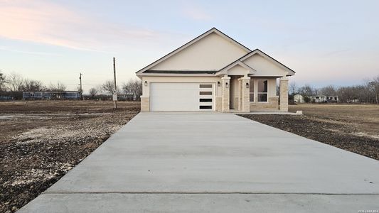 New construction Single-Family house 12611 Toro Dr, Atascosa, TX 78002 - image