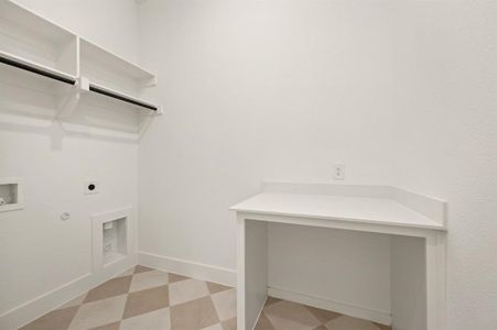 New construction Single-Family house 412 Caprock Ln, Reno, TX 76020 - image 17