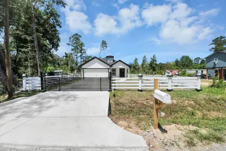 New construction Single-Family house 14574 Half Circle St, Splendora, TX 77372 - image
