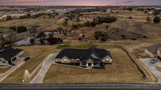 New construction Single-Family house 105 Club House Dr, Weatherford, TX 76087 null- photo 39 39