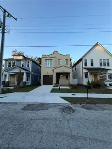 New construction Single-Family house 115 W Hiawatha St, Unit 1/2, Tampa, FL 33604 - image