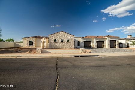 New construction Single-Family house 7436 W Calavar Rd, Peoria, AZ 85381 - image