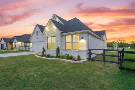 New construction Single-Family house 109 Keystone Ranch Rd, Trinidad, TX 75163 - image