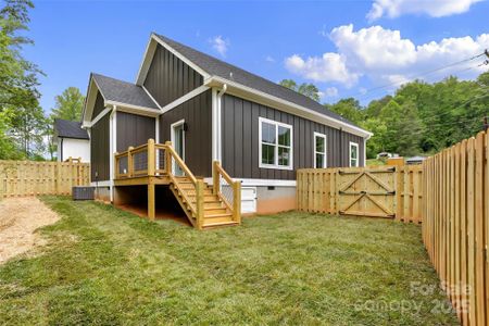 New construction Single-Family house 124 Orchard St, Old Fort, NC 28762 - image