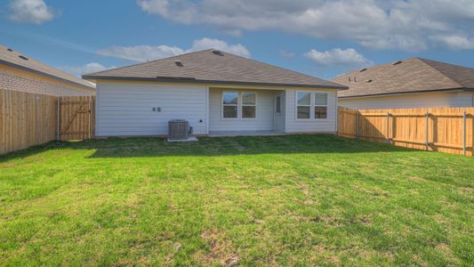 New construction Single-Family house 339 Honeydew Wy, Seguin, TX 78155 The Ashburn- photo 2 2