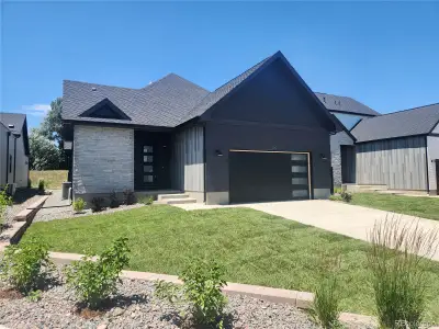 New construction Single-Family house 1780 Barefoot Dr, Windsor, CO 80550 plan The Baja - image 2