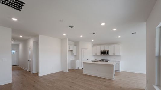 New construction Single-Family house 2108 Ridge Runner Dr, Georgetown, TX 78628 null- photo 8 8