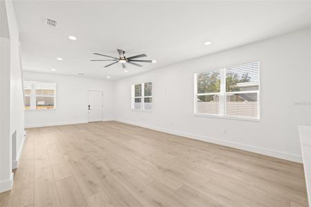 New construction Single-Family house 3006 E Columbus Dr, Tampa, FL 33605 null- photo 9 9