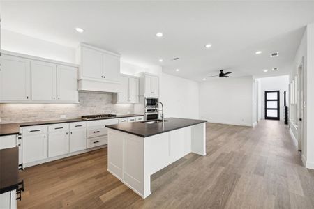 New construction Single-Family house 408 Dover Mews, Celina, TX 75009 plan Bella - image 7