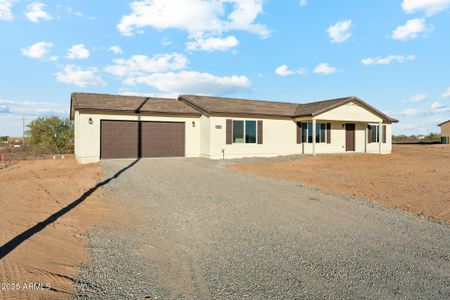 New construction Single-Family house 25318 S 193Rd Ave, Buckeye, AZ 85326 - image