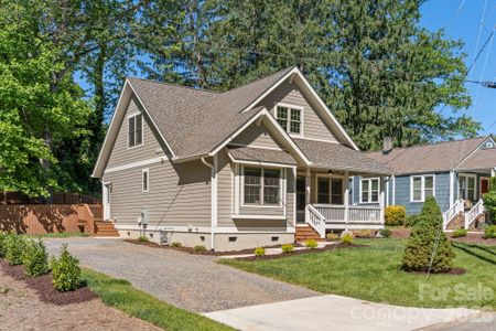 New construction Single-Family house 445 Governors View Rd, Asheville, NC 28805 - image