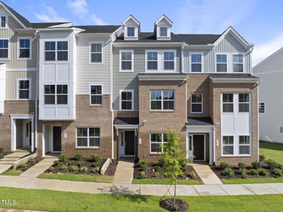 New construction Townhouse house 328 Chesapeake Commons St, Unit 142, Garner, NC 27529 - image