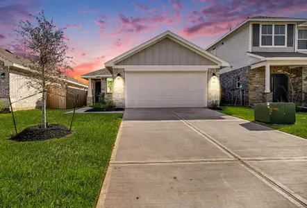 New construction Single-Family house 4401 W Bayou Maison Cir, Dickinson, TX 77539 plan 1503A - image