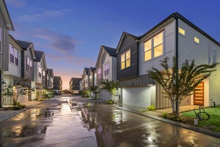 New construction Single-Family house 7702 Sky Dweller Dr, Houston, TX 77055 - image