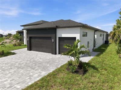New construction Single-Family house 14270 Fort Worth Cir, Port Charlotte, FL 33981 - image