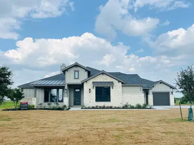 New construction Single-Family house Victoria, TX 77905 plan Carmel - image 1