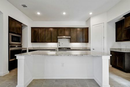 New construction Single-Family house 1331 Malou Ml, San Antonio, TX 78224 Redford Plan- photo 8 8