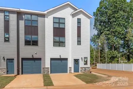 New construction Townhouse house 1108 Wonder Wy, Charlotte, NC 28208 - image