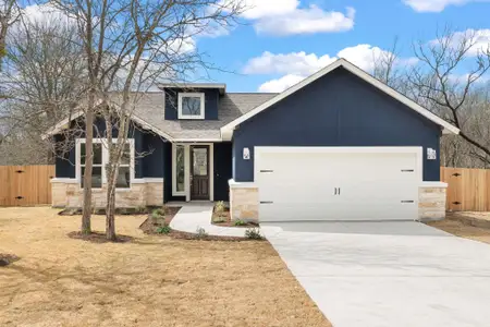 New construction Single-Family house 327 Nene Ln, Bastrop, TX 78602 null- photo 0