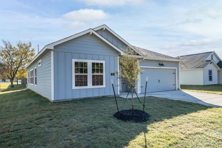 New construction Single-Family house 223 Faith Ln, Tioga, TX 76271 plan The Mockingbird - image