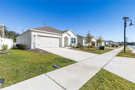 New construction Single-Family house 976 Bear Hammock Dr, Umatilla, FL 32784 plan ARIA - image