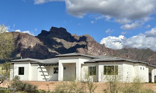 New construction Single-Family house 723 N Sun Road, Apache Junction, AZ 85119 - photo 0