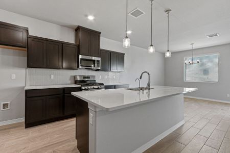 New construction Single-Family house 13300 Jeff Winton, Horizon City, TX 79928 plan Franklin - image 15