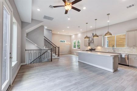 New construction Single-Family house 3008 Bell Street, Houston, TX 77003 - photo 16 16