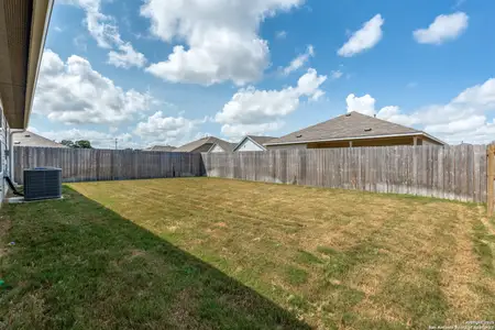 New construction Single-Family house 327 Elephants Ear Dr, New Braunfels, TX 78130 - image