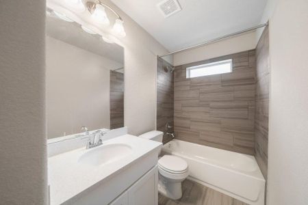 New construction Single-Family house 5320 Latigo Ct, Alvin, TX 77511 plan Avery 2137 C - image 11