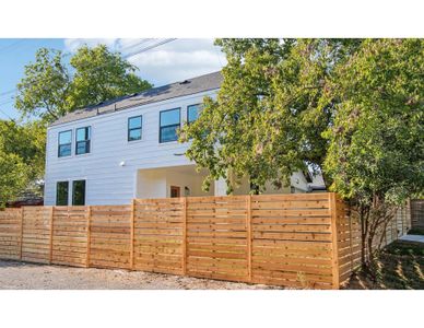 New construction Single-Family house 3307 Dolphin Dr, Austin, TX 78704 null- photo 26 26