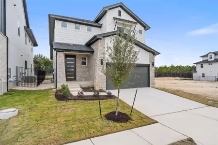 New construction Single-Family house 2008 Kit Cir, Austin, TX 78727 - photo 0