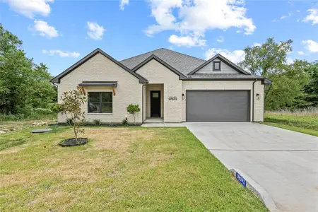 New construction Single-Family house 38093 Misty Ridge Dr, Whitney, TX 76692 - image