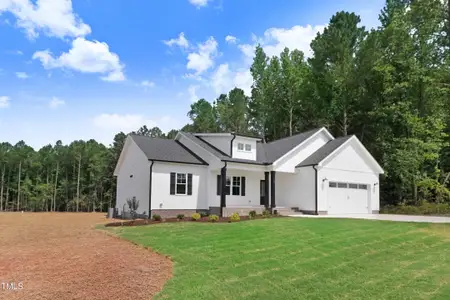 New construction Single-Family house 1877 S Big Woods Rd, Spring Hope, NC 27882 - image