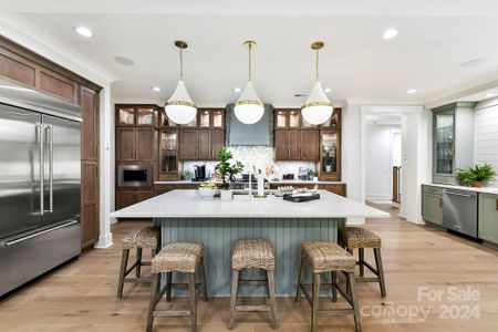 Awesome Kitchen with large island